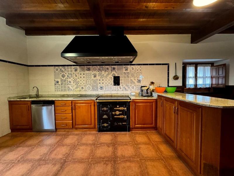 Foto 9da501c1-e74e-43fe-9d30-6aae2a4f4158. Casa casona montañesa cantabria. en Molledo