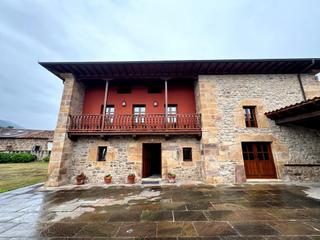 Maison  S olalla-centro. Espectacular casa montañesa de piedra y madera en santa olalla,