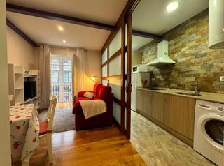 Location Appartement  Calle s f quijano (ancha) 6. Vivienda de alquiler junto a la plaza mayor de torrelavega.