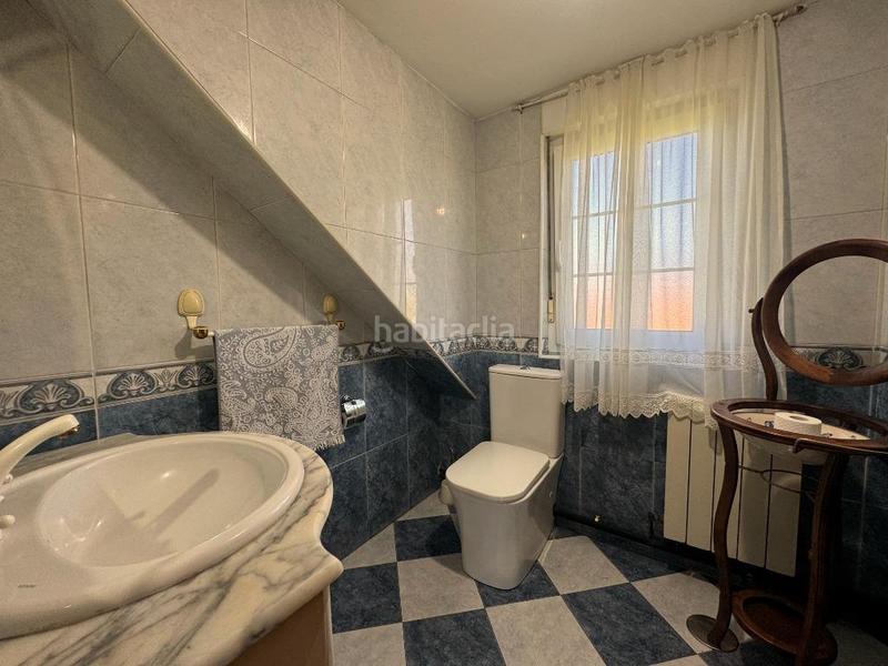 Foto bebac1c1-7c42-4c08-a991-96a12f47cb8c. Casa amb calefacció aparcament a San Felices de Buelna