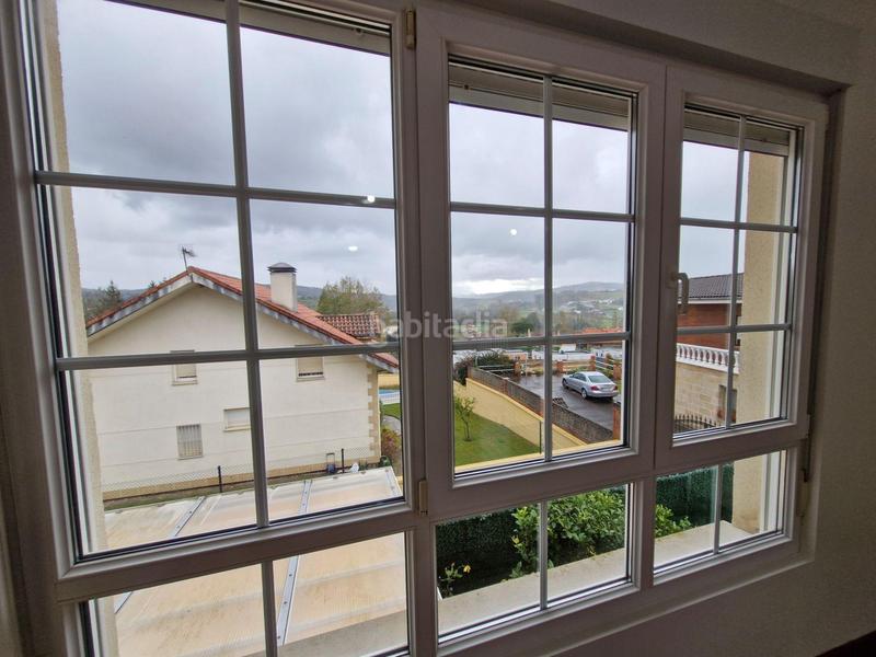 Foto 3ea0e1a7-f508-4fde-99c7-d385fed41a02. Alquiler piso en barrio de solarana 1 puente Arce dúplex exclusivo con vistas, garaje y piscina. en Piélagos