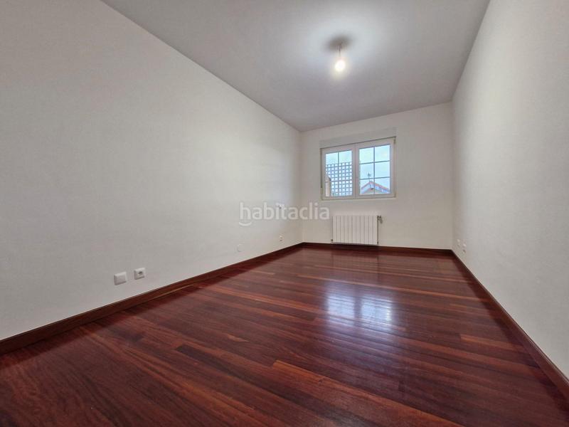 Foto 4562063e-2170-468e-a40c-b60db8a0dd50. Alquiler piso en barrio de solarana 1 puente Arce dúplex exclusivo con vistas, garaje y piscina. en Piélagos