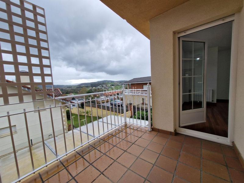 Foto d34074bb-e0c1-4836-a3b7-3c6577075e0f. Alquiler piso en barrio de solarana 1 puente Arce dúplex exclusivo con vistas, garaje y piscina. en Piélagos