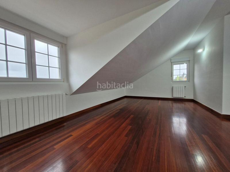 Foto dbc2e628-f1ab-4fac-b81a-dbbaf78d5fe4. Alquiler piso en barrio de solarana 1 puente Arce dúplex exclusivo con vistas, garaje y piscina. en Piélagos