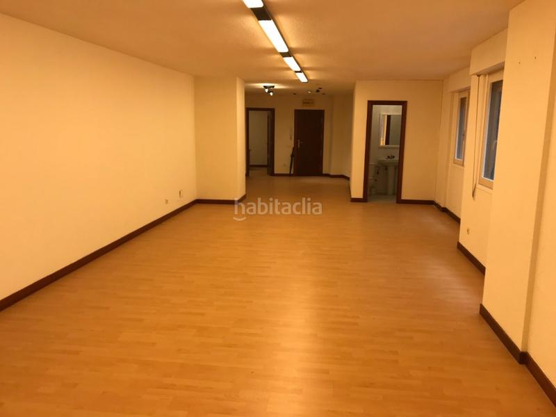 Foto 63560121-b0fb-4828-bb52-fb959d167930. Affitto ufficio con parcheggio in Numancia - San Fernando Santander