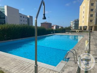 Location Appartement  Avenida de cantabria. Piso en valdenoja, con piscina comunitaria curso escolar