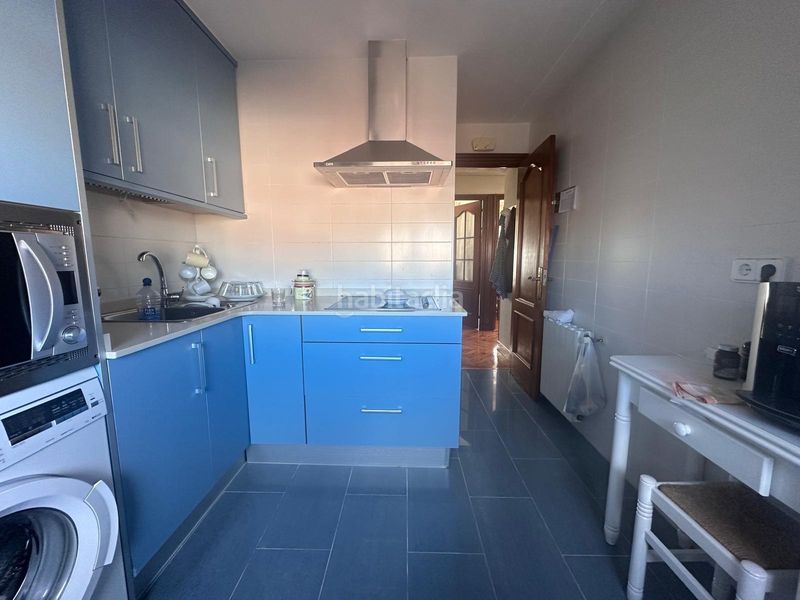 Foto 0edc7fb3-9e1f-4d57-9080-ea7c0c318676. Rent flat with heating in Cuatro Caminos Santander