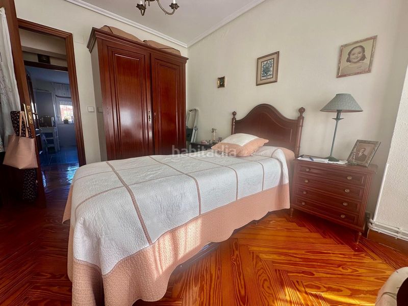 Foto 5af22c64-7109-4cb1-b7ed-793ea6a60a8f. Rent flat with heating in Cuatro Caminos Santander