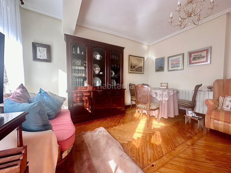 Foto baaf93fc-9041-4f6f-b456-2c56190254e1. Rent flat with heating in Cuatro Caminos Santander