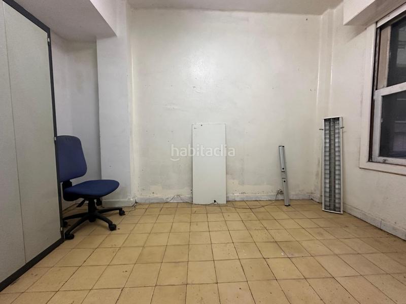 Foto b92af6b8-57fd-4af3-8936-d4349567f2a1. Alquiler oficina  en alquiler en el centro ideal profesionales, gran visibilidad en Santander