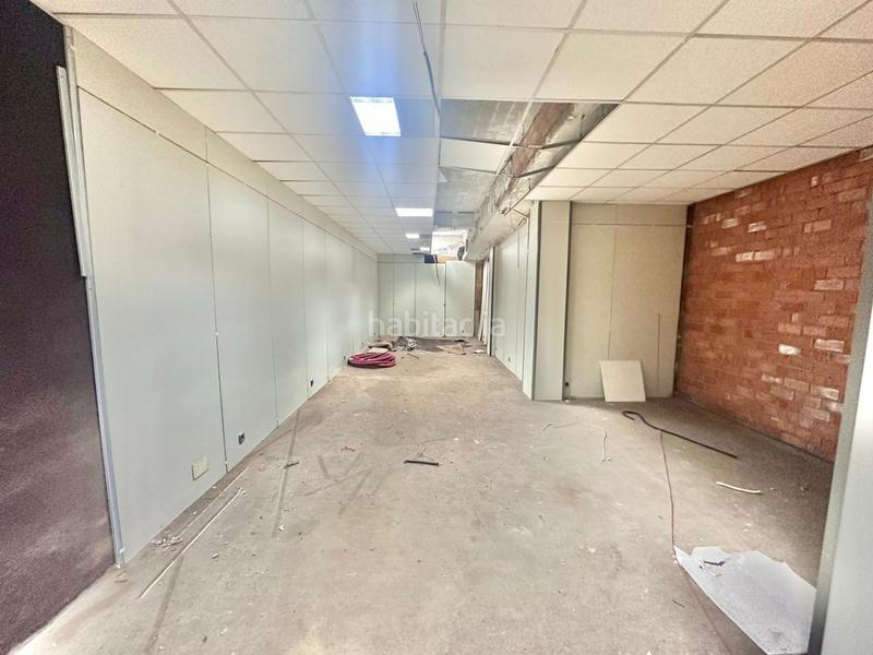 Foto 31640f41-0537-4c90-92c8-05f50259774b. Alquiler local comercial se alquila amplio local en el centro en Santander