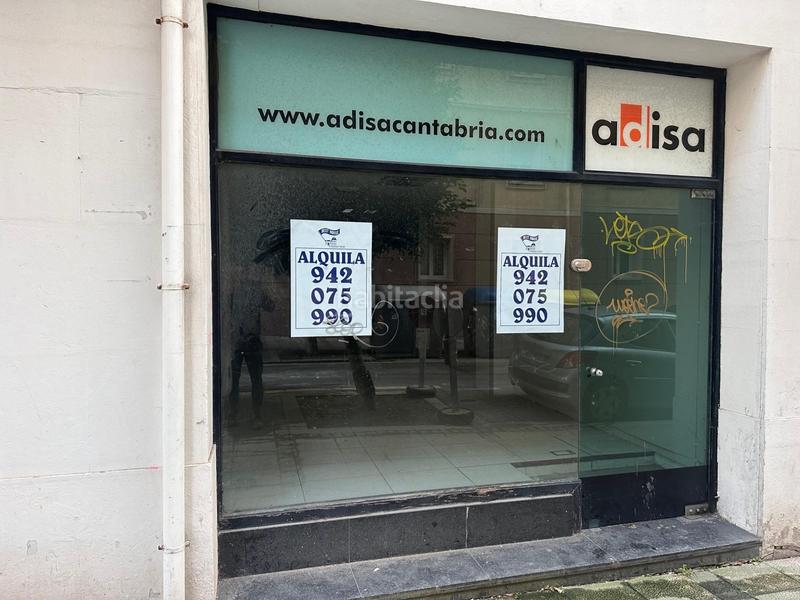 Foto 7fe03558-87af-4fe5-b857-4232012e803a. Alquiler local comercial se alquila amplio local en el centro en Santander