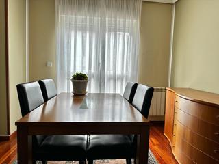 Location Appartement  Barrio el jurrio. Piso con garaje en parbayón junto al centro de salud