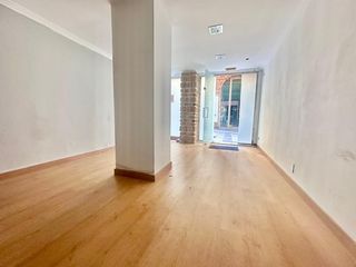Miete Geschäftsraum in Centro - Ayuntamiento. Bonito local, céntrico, ideal para tu negocio