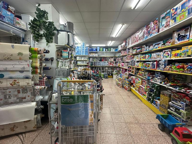 Foto 060c332e-9da3-4ee3-b51d-9698ccd093fa. Alquiler local comercial  en alquiler calle peatonal y zona comercial en Santander