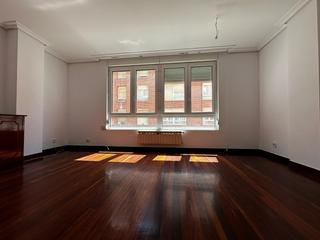 Location Appartement à Castilla - Hermida. Alquiler sin muebles en las estaciones. santander