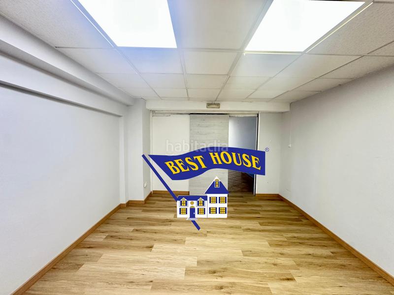 Foto 86831f2b-66e0-44fa-82c0-f533774b2744. Location local commercial dans Cuatro Caminos Santander