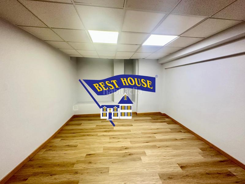 Foto ec88f6b3-5556-41df-9129-7485e74a5015. Miete geschäftsraum in Cuatro Caminos Santander