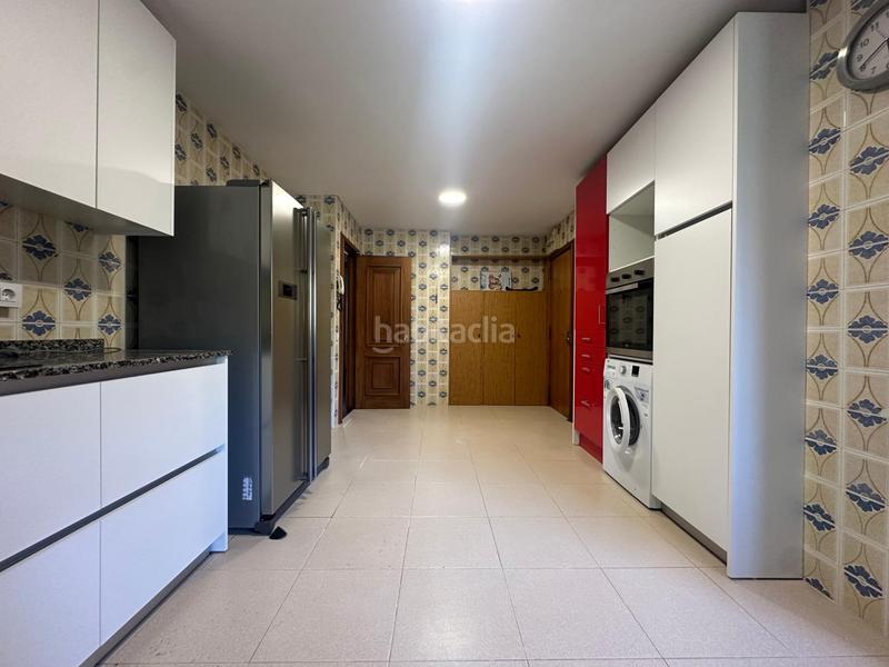 Foto 0c329db2-e7fd-4191-83d7-36a31a721b09. Location appartement avec chauffage parking dans El Sardinero Santander