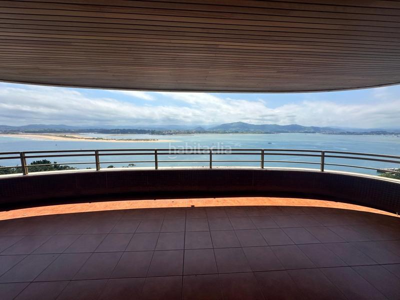 Foto 2b2718b7-be93-4003-8e93-2e305e9304dd. Location appartement avec chauffage parking dans El Sardinero Santander
