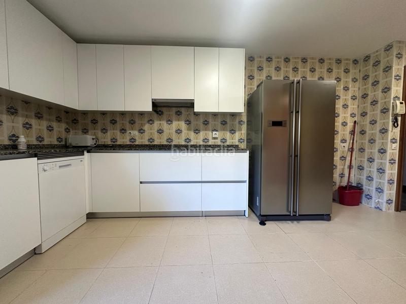 Foto 53579178-5f3f-4274-a587-11240219f1c3. Location appartement avec chauffage parking dans El Sardinero Santander
