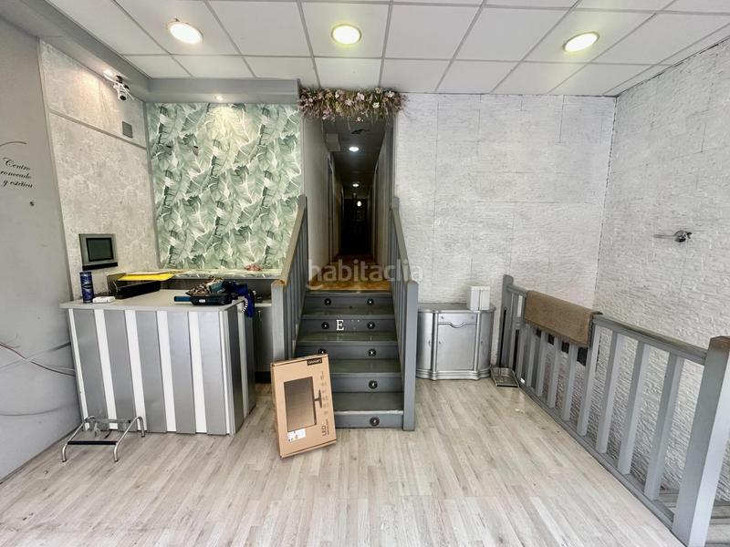 Foto 7046a525-c49f-4345-af46-60e7a31d0a55. Alquiler local comercial bonito local en alquiler maliaño centro en Camargo
