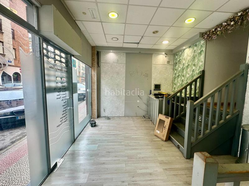 Foto 8f184227-b956-436e-9f43-86861d231e9e. Alquiler local comercial bonito local en alquiler maliaño centro en Camargo