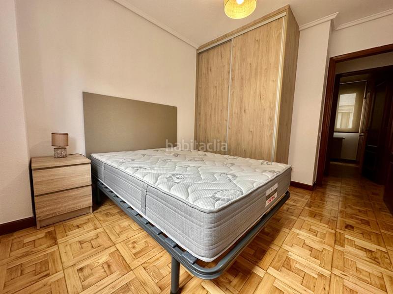 Foto bd66d5ae-2343-43fe-8e8f-e65f166b75cf. Location appartement avec chauffage parking dans Numancia - San Fernando Santander