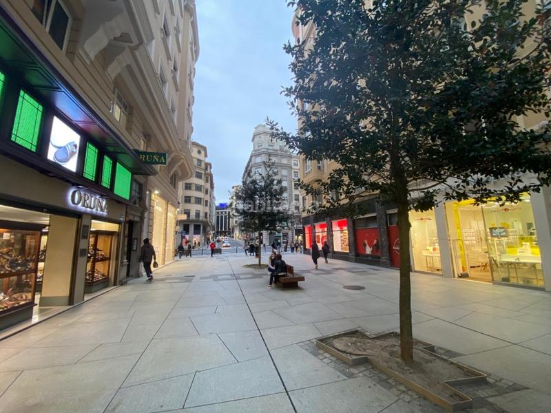 Foto a3f476f6-9102-4b3a-8ee7-a2a7acba5ae6. Lloguer local comercial a Centro - Ayuntamiento Santander