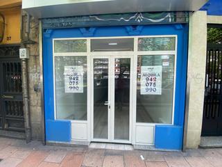 Lloguer Local Comercial a Numancia - San Fernando. Local en primera linea de vargas