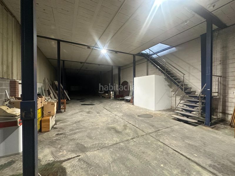 Foto 478f192d-b77f-4a45-a586-62ebf3047475. Location bâtiment à usage industriel dans Maliaño Camargo