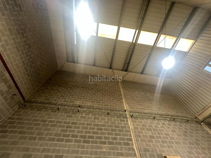 Foto 03eae0e8-a5f6-43ce-a07a-369752da6b3e. Alquiler nave industrial alquiler de nave reformada con oficinas nuevas en Astillero (El)