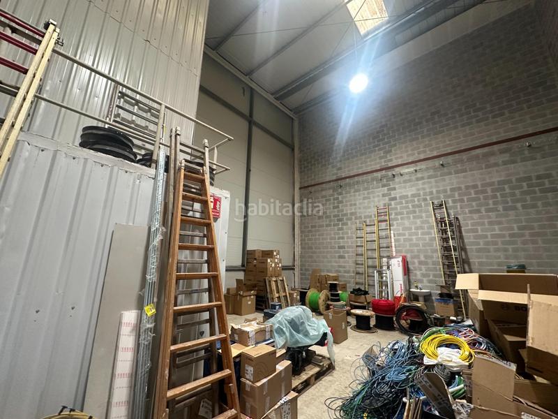 Foto 88efdc1c-e1ad-400d-96d9-393f9f920825. Alquiler nave industrial alquiler de nave reformada con oficinas nuevas en Astillero (El)