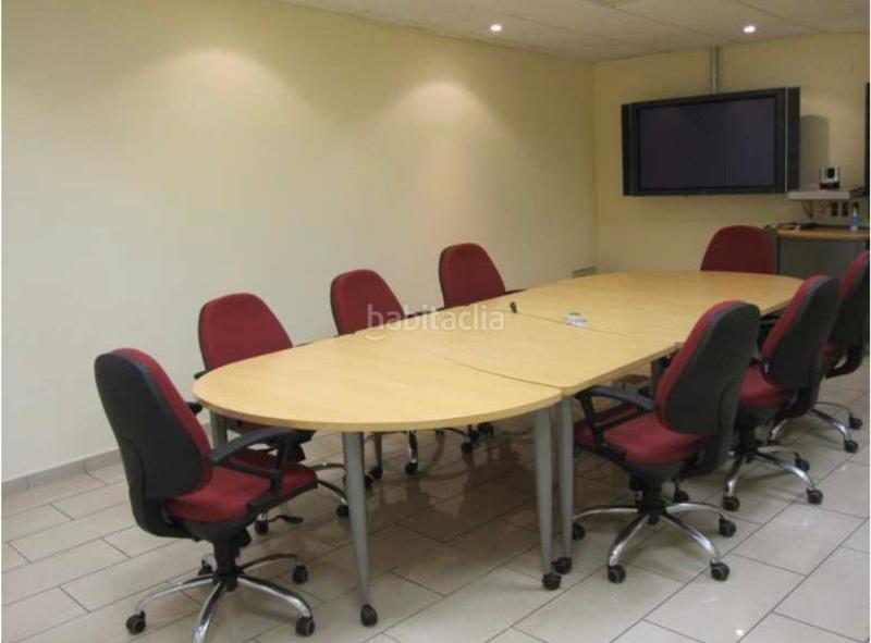 Foto fbced1d2-a1c7-4fe7-9ea6-a85c5b7a5b27. Alquiler oficina edificio de oficinas de primer nivel en Santander