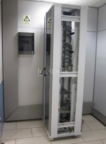 Foto a3c0cd5f-2cfb-41b2-bea1-4914227d90c9. Rent office space with heating parking in Alisal - San Román Santander