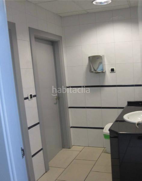 Foto e13f909f-13b4-4d56-8c1a-241ff4245387. Rent office space with heating parking in Alisal - San Román Santander