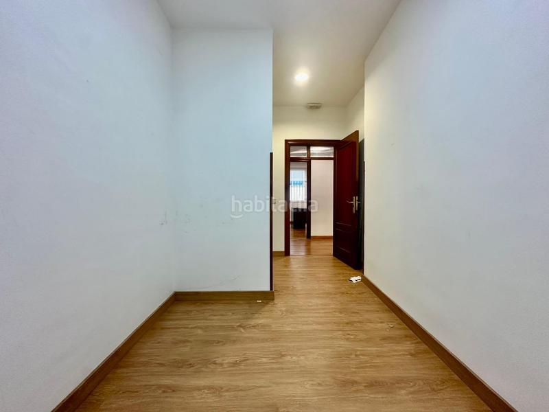 Foto 5a0dec5a-8a0b-4e39-93b3-7291252dbbe8. Affitto ufficio in Numancia - San Fernando Santander