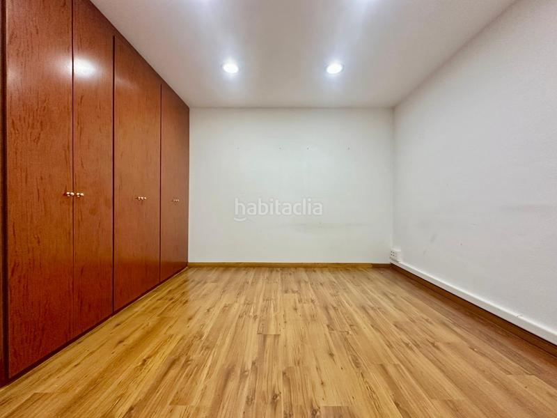 Foto a297dbea-97e7-454f-8644-84645e69c3cd. Affitto ufficio in Numancia - San Fernando Santander