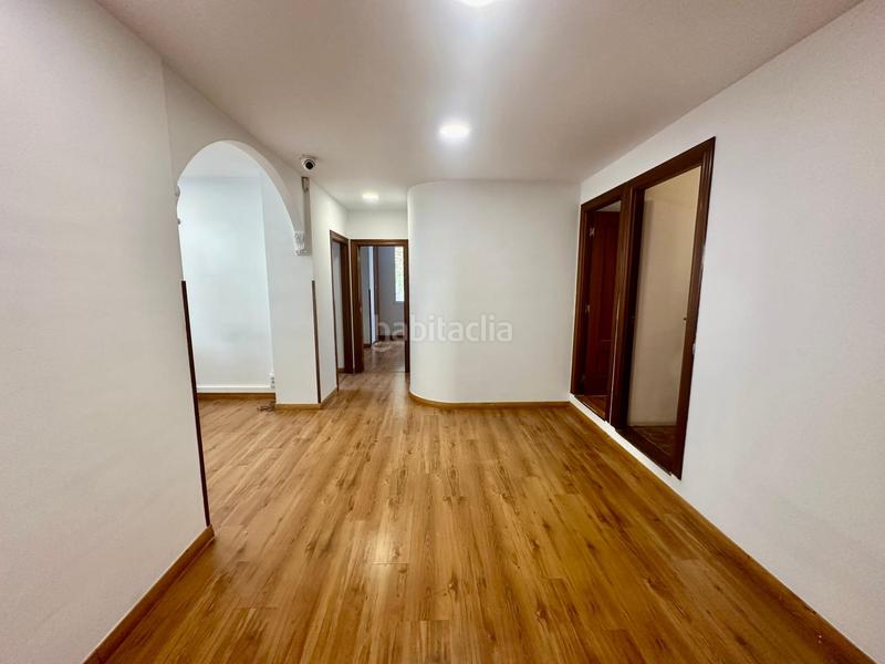 Foto adc3cdec-4e4e-4194-8221-d50519196498. Affitto ufficio in Numancia - San Fernando Santander