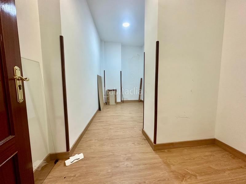 Foto f874e116-ebb5-48e0-aa7e-7e968a1301a7. Affitto ufficio in Numancia - San Fernando Santander