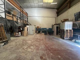 Miete Fabrikhalle in Maliaño. Nave en la zona de camargo, al lado de la autovía de santander