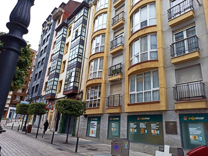 Foto e62749f6-fbd5-4178-82ef-1bdb6bf88b1c. Alquiler apartamento  en el centro a un paso del paseo pereda en Santander