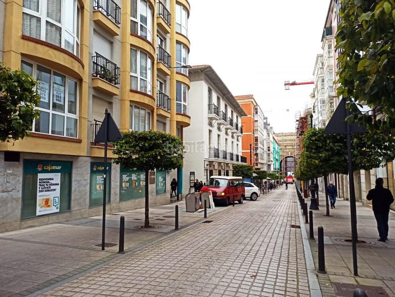 Foto c642afb0-7f97-4214-b7b2-3e1e70d55f15. Lloguer apartament a Puerto Chico Santander