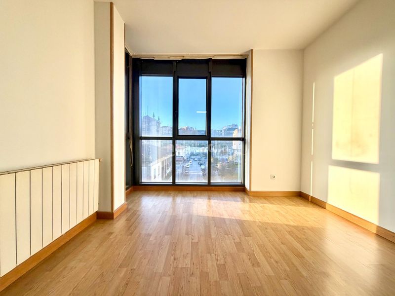 Foto 51e21970-d2cd-4eb6-8f59-9391b75b7c9b. Pis amb calefacció aparcament a Castilla - Hermida Santander