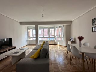 Alquiler Piso en Numancia - San Fernando. Piso ideal para estudiantes junto a valdecilla  curso 2627