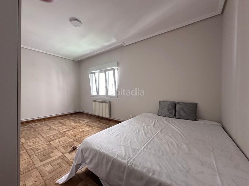 Foto dd27db31-ef0c-485f-a6e8-7359860d7e31. Rent flat with heating in Numancia - San Fernando Santander