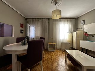 Flat in Cuatro Caminos