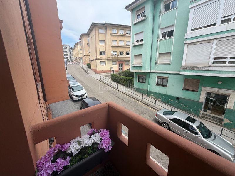 Foto bd25c459-04e2-4c81-86a6-5c0351684665. Rent flat with heating parking in Cuatro Caminos Santander