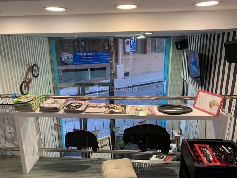 Foto acf0feb6-8be5-45b5-8dce-2d57d21404de. Alquiler local comercial local muy céntrico con visibilidad y en muy buen estado en Santander