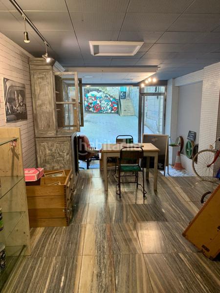 Foto bc11a343-b390-49fd-a6bd-108257d63299. Alquiler local comercial local muy céntrico con visibilidad y en muy buen estado en Santander